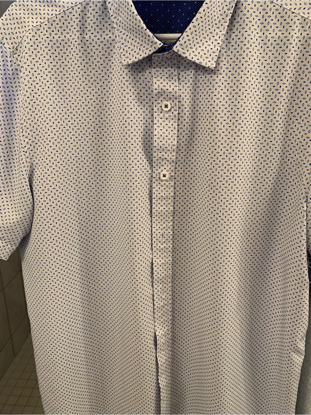Men's Short-Sleeve Button-Down Shirt in White with Navy Microdots